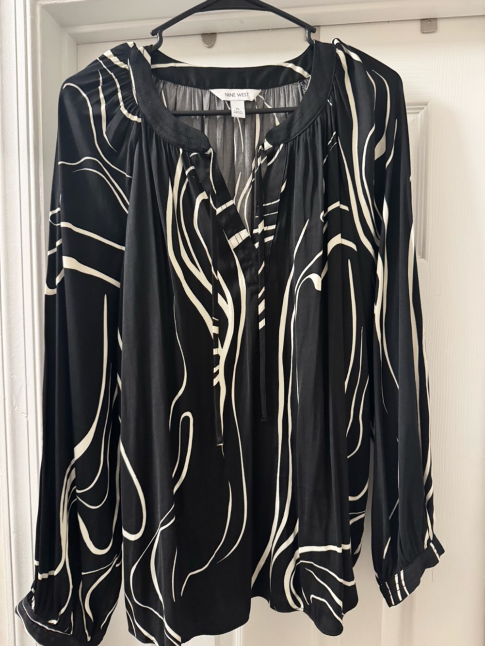 Nine West Black and White Abstract Tie-Neck Blouse